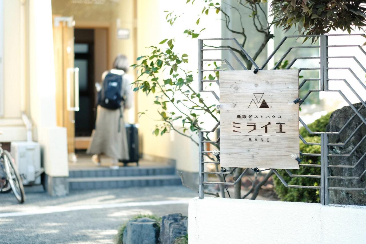 Tottori Guest House Miraie Base Exteriör bild